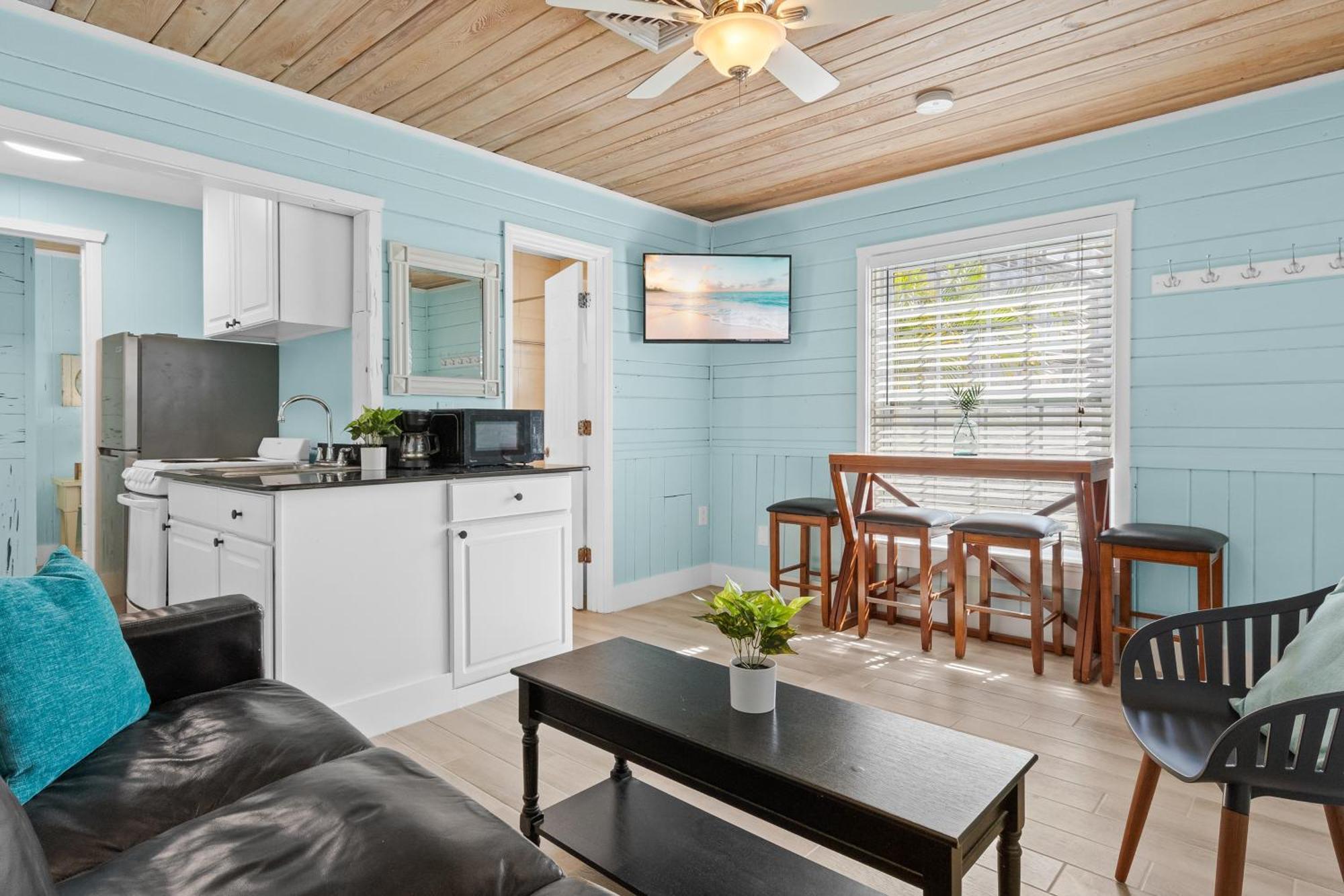 Parrot Beach Cottages Siesta Key Rom bilde